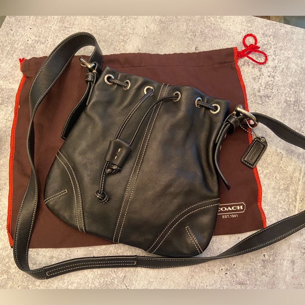 Authentic Coach#4288 Black Leather Drawstring Bag Crossbody